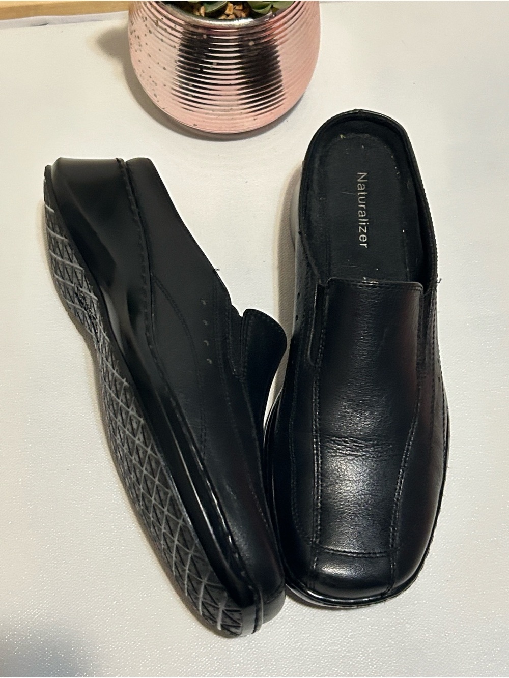 Naturalizer Black Women’s Slip-On Leather Loafers